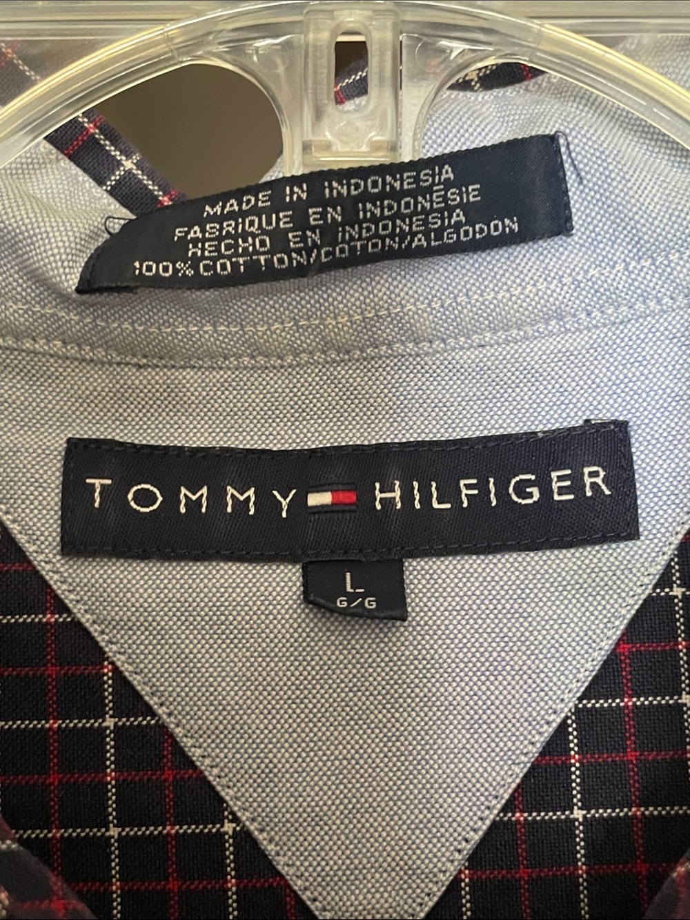 Tommy Hilfiger Men's Shirts Size
Large Lot of 2 Plaid Crest & Solid
Oxford - Picture 9 of 15